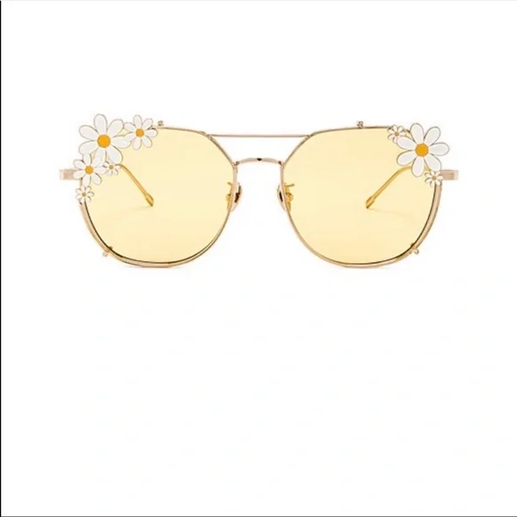 ISO House if Harlow x Revolve Maggie Sunglasses - Picture 3 of 3